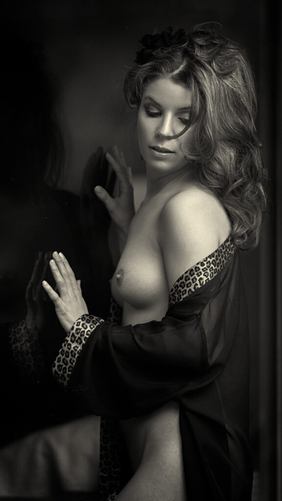 Portrétní fotograf Petr Lasák při práci ve studiu v Brně