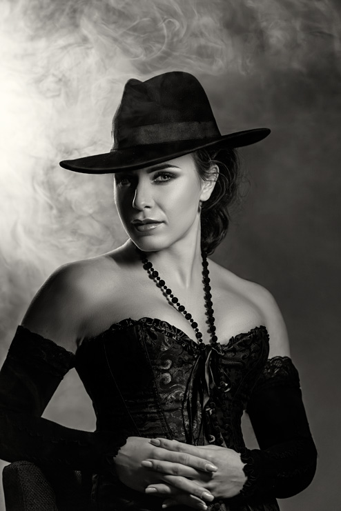 Černobílá portrétní fotografie - Petr Lasák