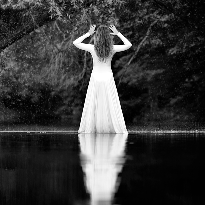 Portrét v černobílé fotografii