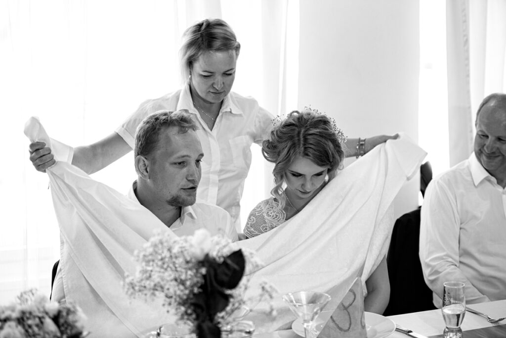 Černobílá svatební fotografie Petr Lasák