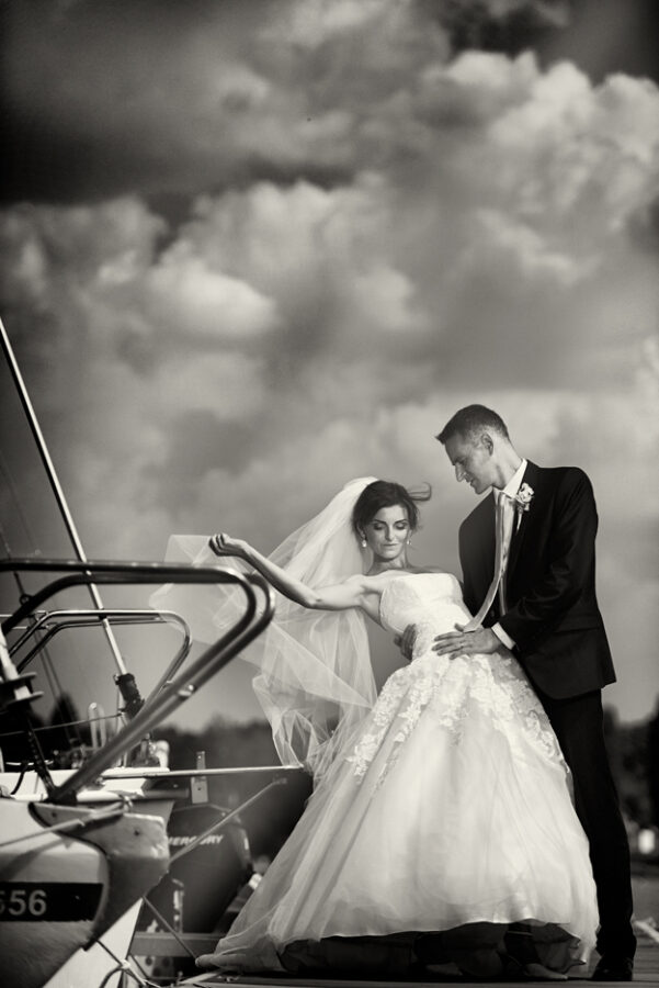 Svatba v černobílé fotografii