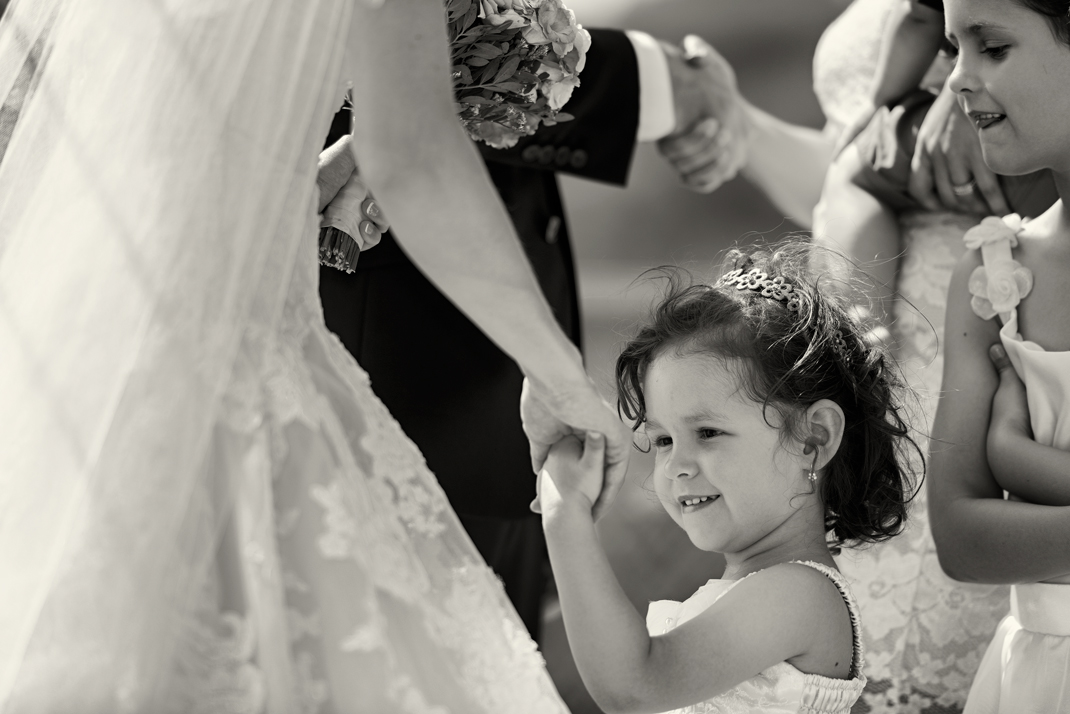 Svatba v černobílé fotografii na brněnské přehradě