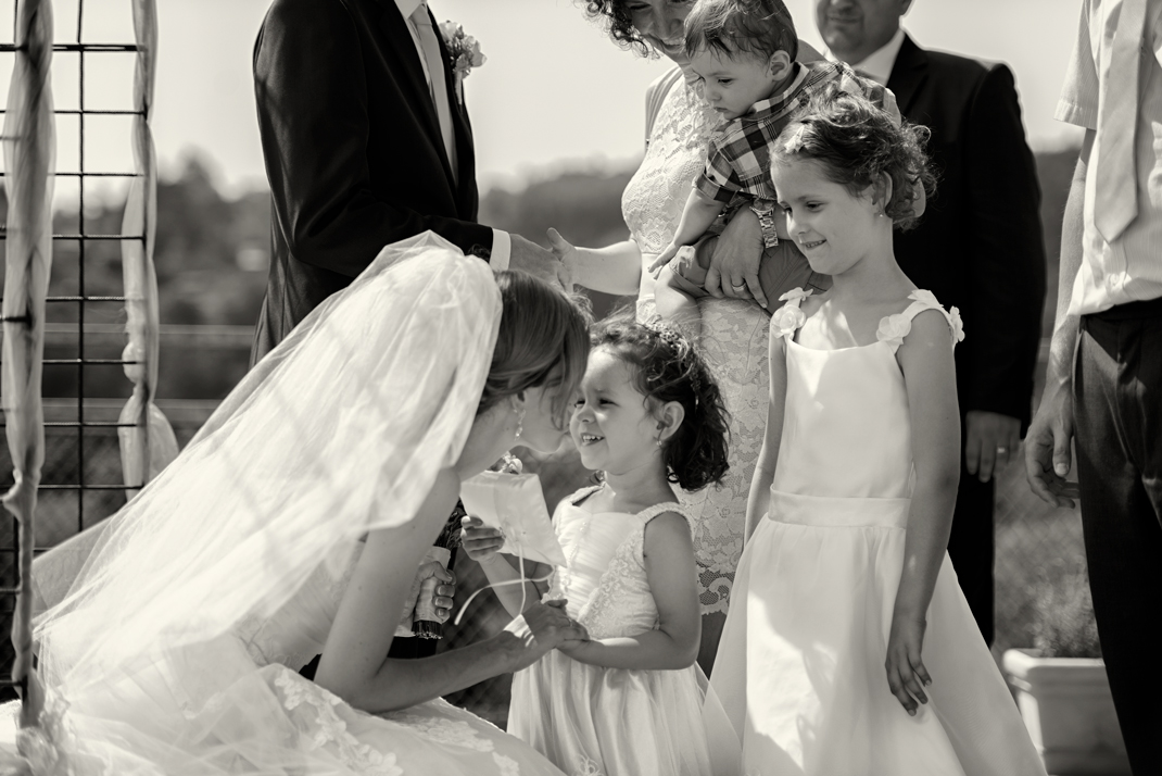 Svatba v černobílé fotografii na brněnské přehradě