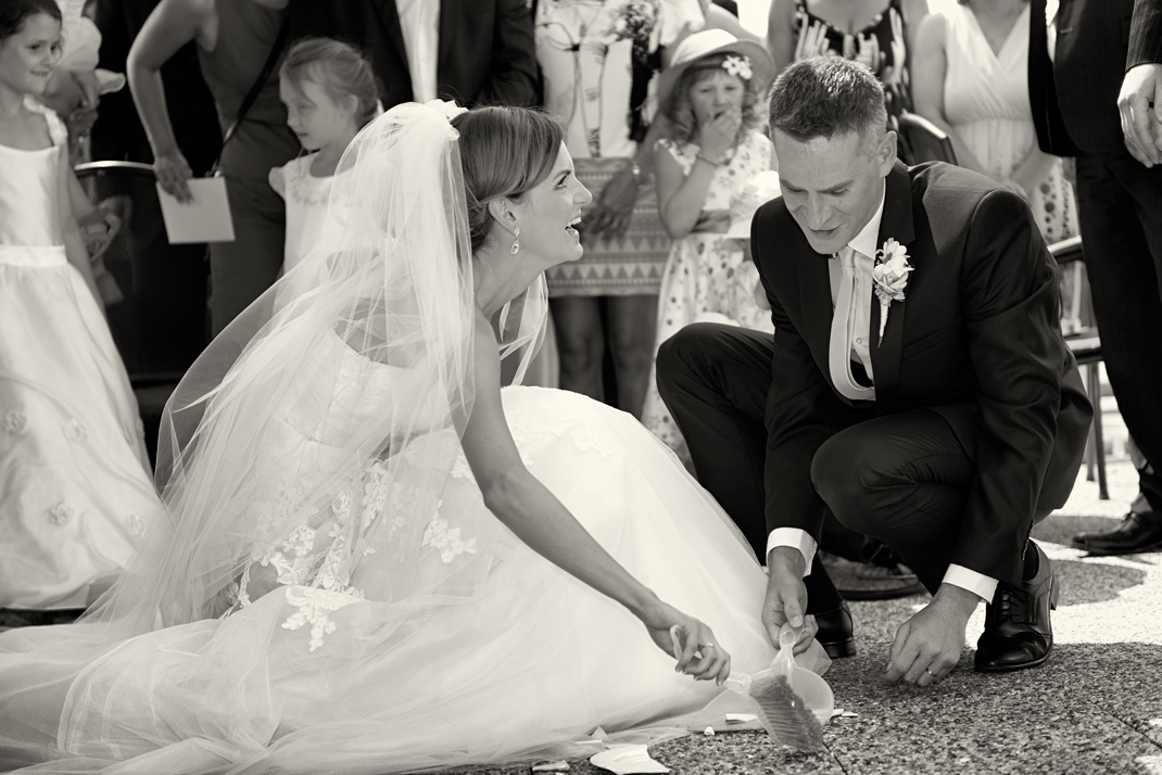 Svatba v černobílé fotografii na brněnské přehradě