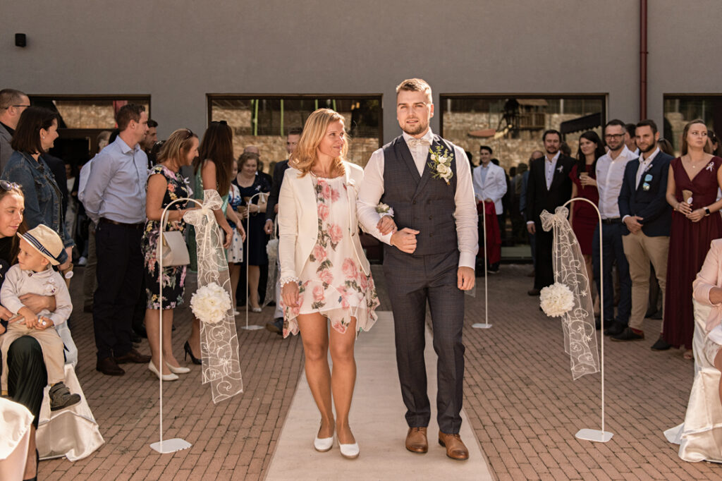 Svatební focení v Žebětínském dvoře