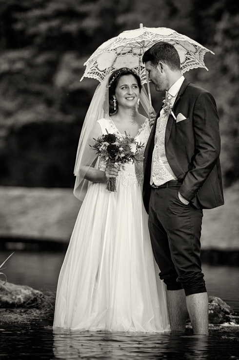 Černobílá svatební fotografie-Brno