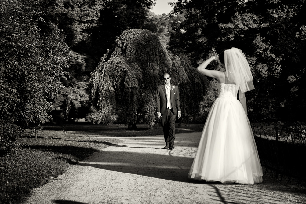 Svatební fotograf Brno-černobílá fotografie