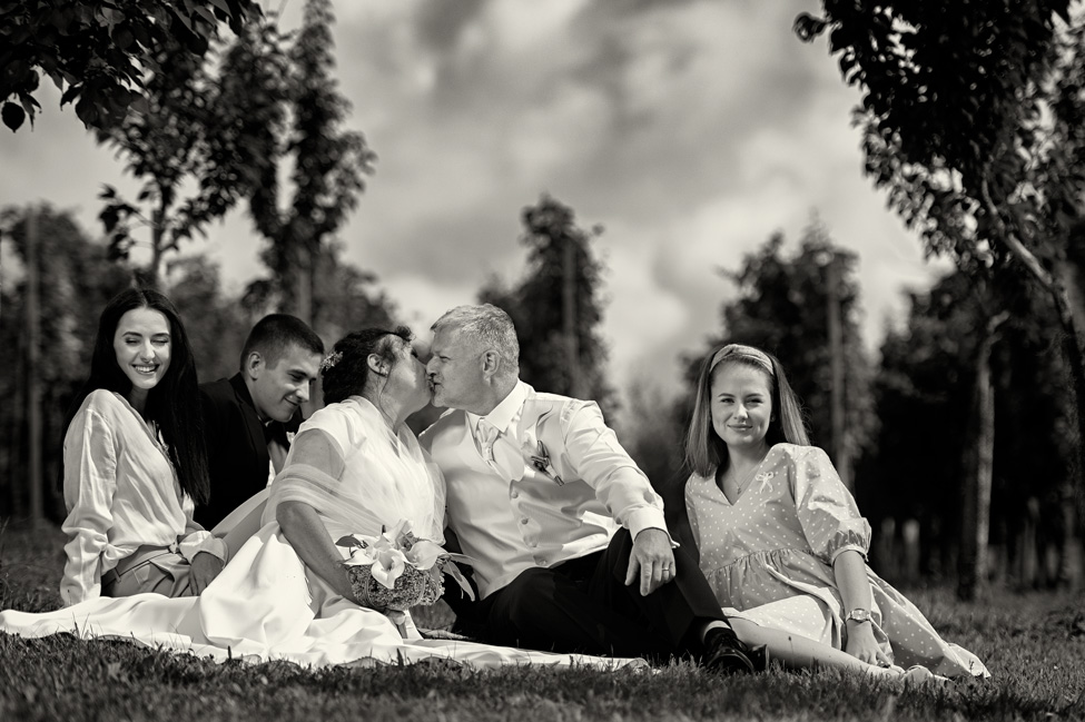 Fotograf na svatbu-černobílá fotografie